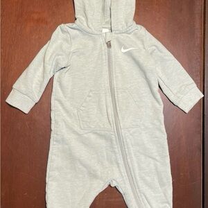 Nike One Piece Zippered Hooded Long Sleeve Light Green Outfit Infant 6M